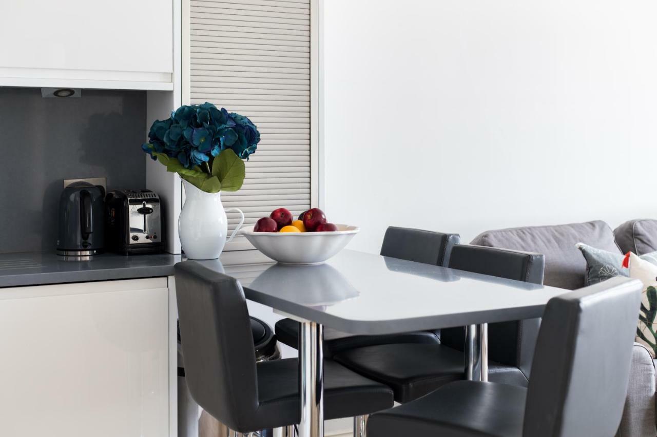Gloucester Terrace By Lime Street Londra Exterior foto